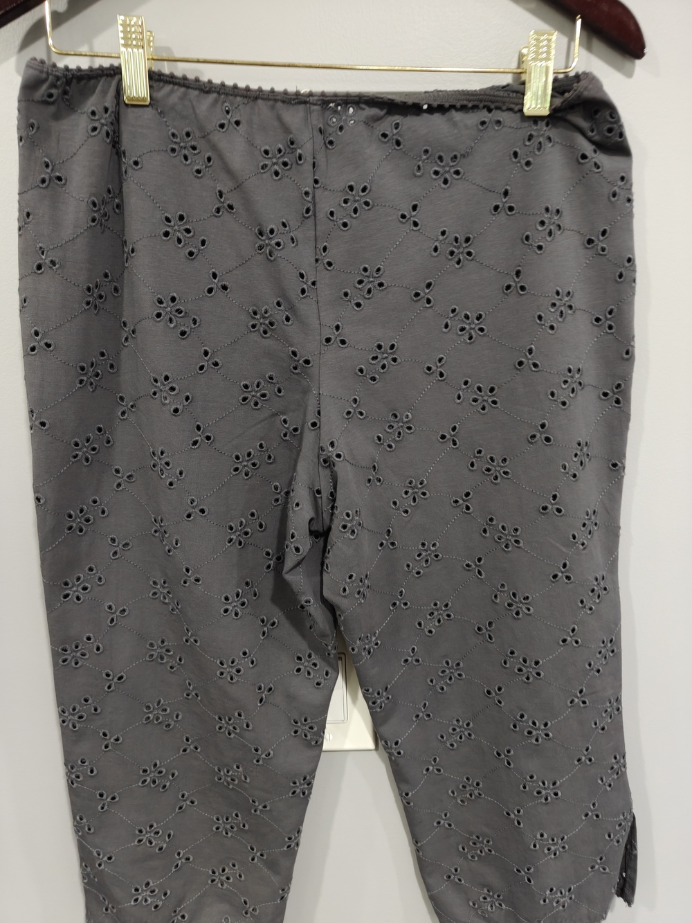 NWT Intimately Free People Full Bloom Eyelet Capri Pajama Sleep Pants Size L - Picture 7 of 11